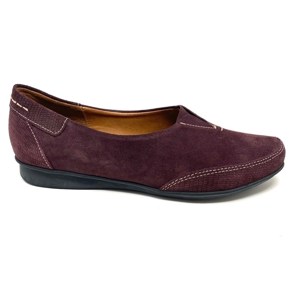 Taos Footwear Women's Burgundy Suede Slip-On Loafers